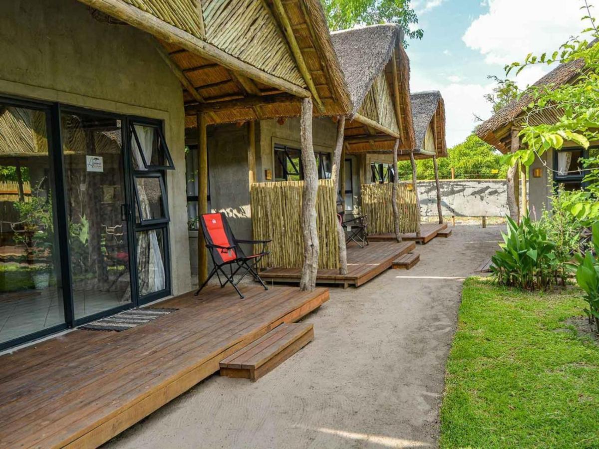 African Excursions Guest House Khwai Exterior photo